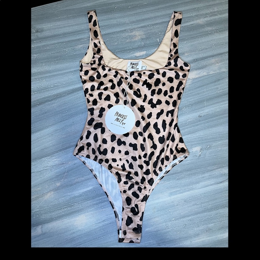 NWT Princess Polly Leopard Print Bodysuit US size 4